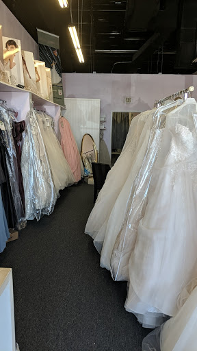 Bridal Shop «Bridal Connection», reviews and photos, 923 N Loop 1604 E #108, San Antonio, TX 78232, USA
