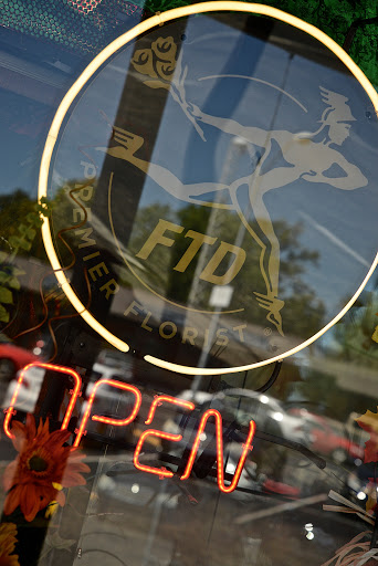 Florist «Tip Top Florist & Gifts», reviews and photos, 140 Memory Plz, Whiteville, NC 28472, USA