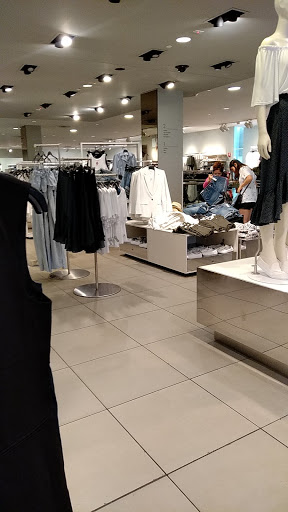 Clothing Store «H&M», reviews and photos, 400 S Baldwin Ave, Arcadia, CA 91007, USA