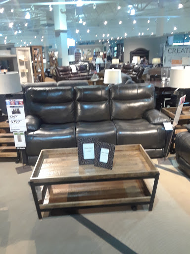 Furniture Store «Ashley HomeStore», reviews and photos, 19800 South La Grange Road, Mokena, IL 60448, USA