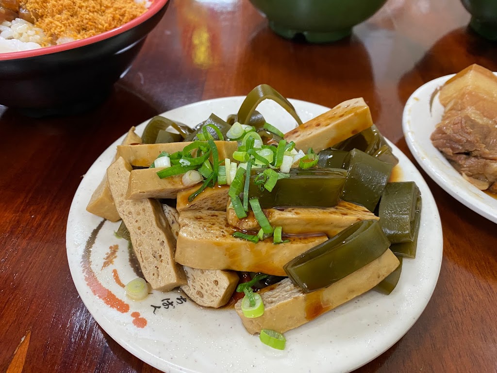 高雄滷肉飯 的照片