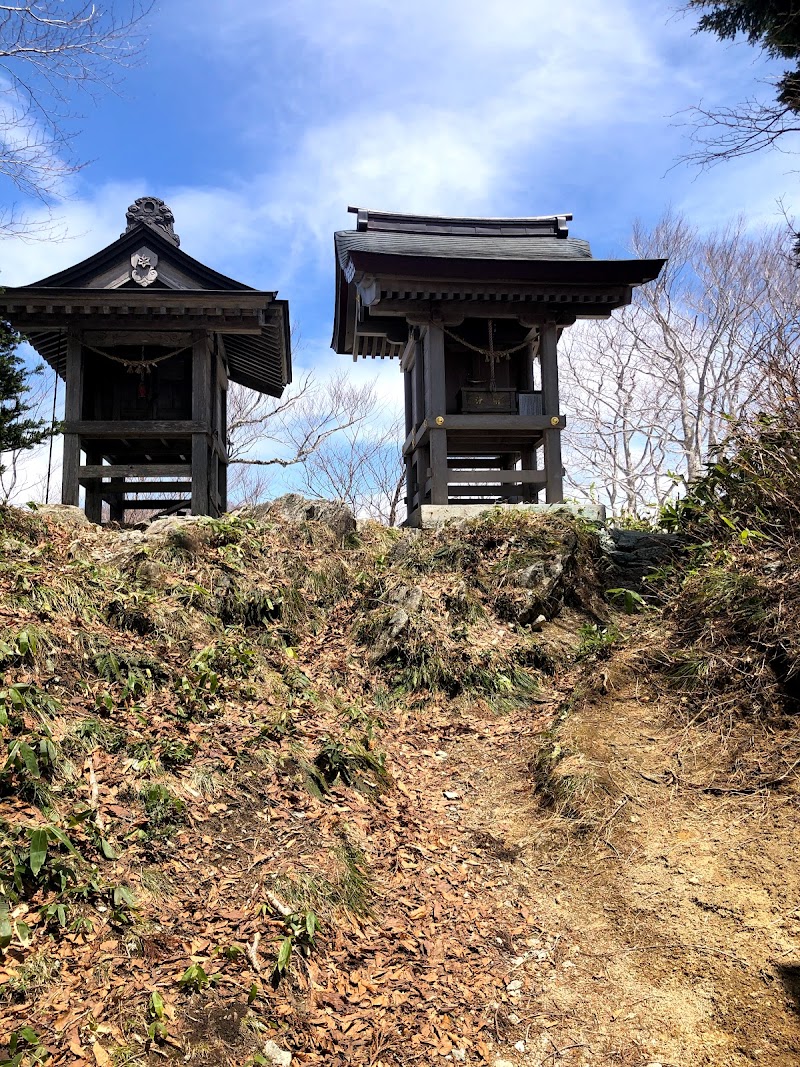 山頂葉山神社