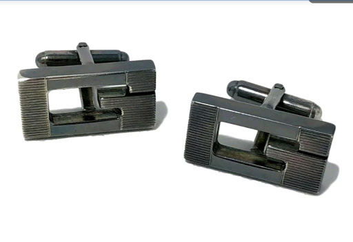 Blue Diamond Jeweler Engagement Ring Specialist image