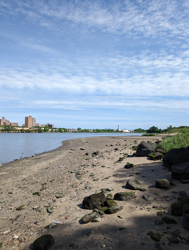 Park «Ferry Point Park», reviews and photos, 10 Hutchinson River Pkwy, Bronx, NY 10465, USA