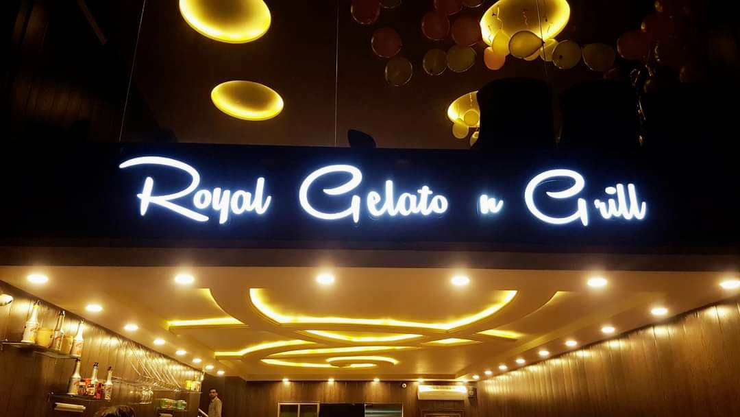 Royal Gelato n Grill