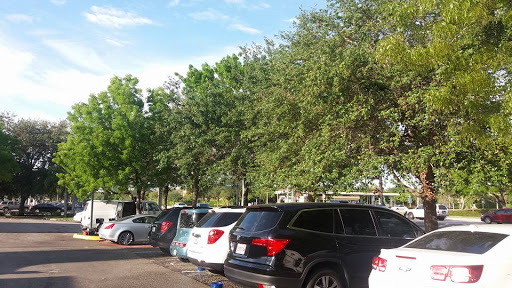 Car Wash «Refresh Car Wash», reviews and photos, 8881 Pembroke Rd, Pembroke Pines, FL 33025, USA