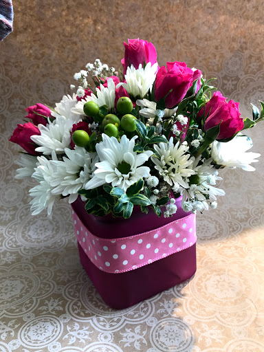 Florist «Flowers by Zsuzsana», reviews and photos, 21300 NW Cornell Rd #1201, Hillsboro, OR 97124, USA