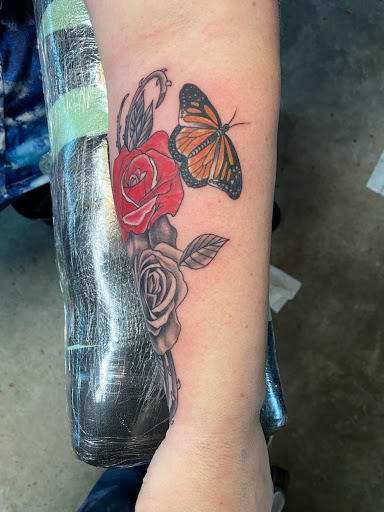 Tattoo Shop «Sideshow Tattoo Company», reviews and photos, 700 SW 4th Pl, Renton, WA 98057, USA