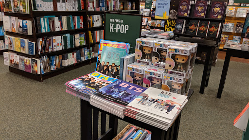Book Store «Barnes & Noble», reviews and photos, 200 S Gary Ave, Bloomingdale, IL 60108, USA