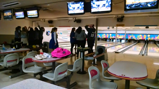 Bowling Alley «Chalet Bowl & 26th Street Cafe», reviews and photos, 3806 N 26th St, Tacoma, WA 98407, USA