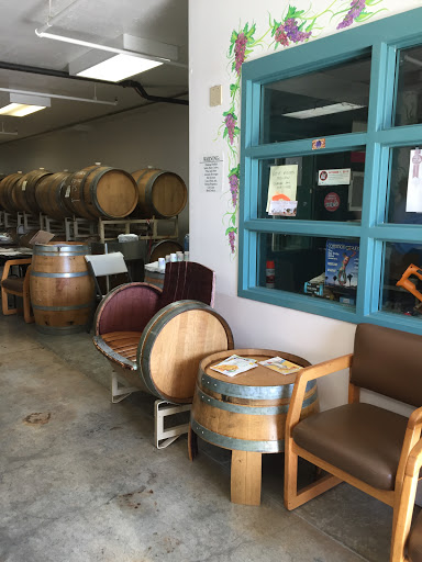 Winery «Fat Grape Winery», reviews and photos, 1080 Avenue M, San Francisco, CA 94130, USA