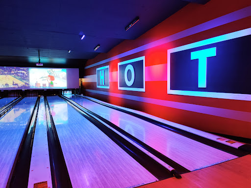 Bowling Alley «Bowlero Queens», reviews and photos, 69-10 34th Ave, Woodside, NY 11377, USA