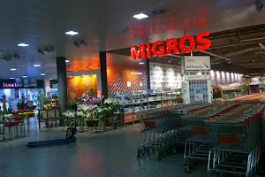 Migros Supermarkt image