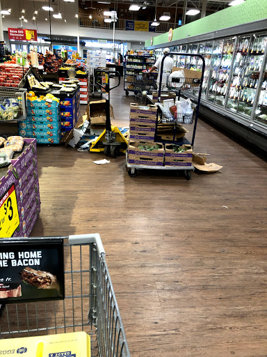 Grocery Store «Kroger», reviews and photos, 400 S Maple Rd, Ann Arbor, MI 48103, USA