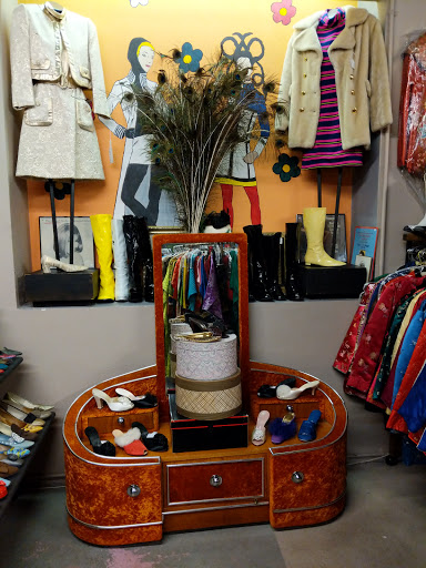 Used Clothing Store «Decades Vintage Clothing», reviews and photos, 627 S State St, Salt Lake City, UT 84111, USA