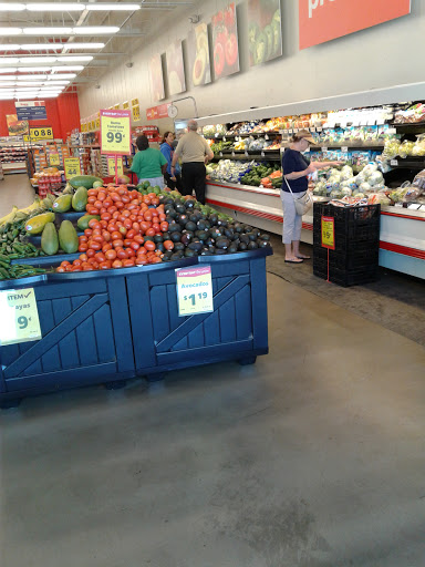 Grocery Store «Save-A-Lot», reviews and photos, 2021 George Jenkins Blvd #9a, Lakeland, FL 33815, USA