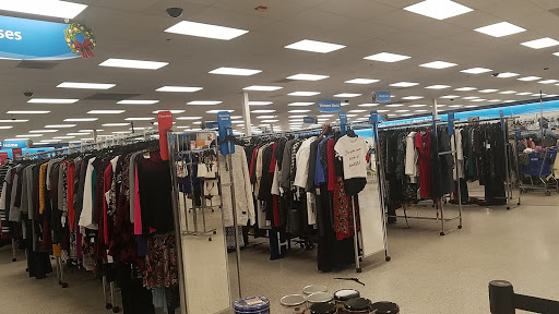 Clothing Store «Ross Dress for Less», reviews and photos, 8090 Mall Pkwy, Lithonia, GA 30038, USA