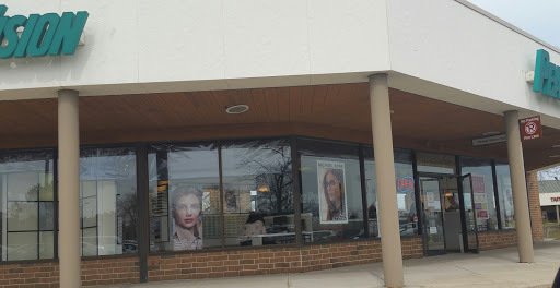 Eye Care Center «Pearle Vision», reviews and photos, 246 Hawthorn Village Commons, Vernon Hills, IL 60061, USA
