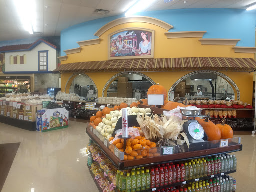 Shopping Mall «La Sierra Plaza Shopping Center», reviews and photos, La Sierra Ave, Riverside, CA 92505, USA