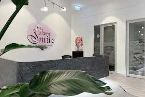 The Warm Smile - Dentist image