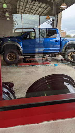 Tire Shop «Discount Tire Store - Keller, TX», reviews and photos, 1701 S Main St, Keller, TX 76248, USA