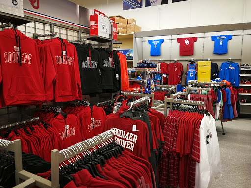 Sporting Goods Store «Academy Sports + Outdoors», reviews and photos, 2010 24th Ave NW, Norman, OK 73069, USA