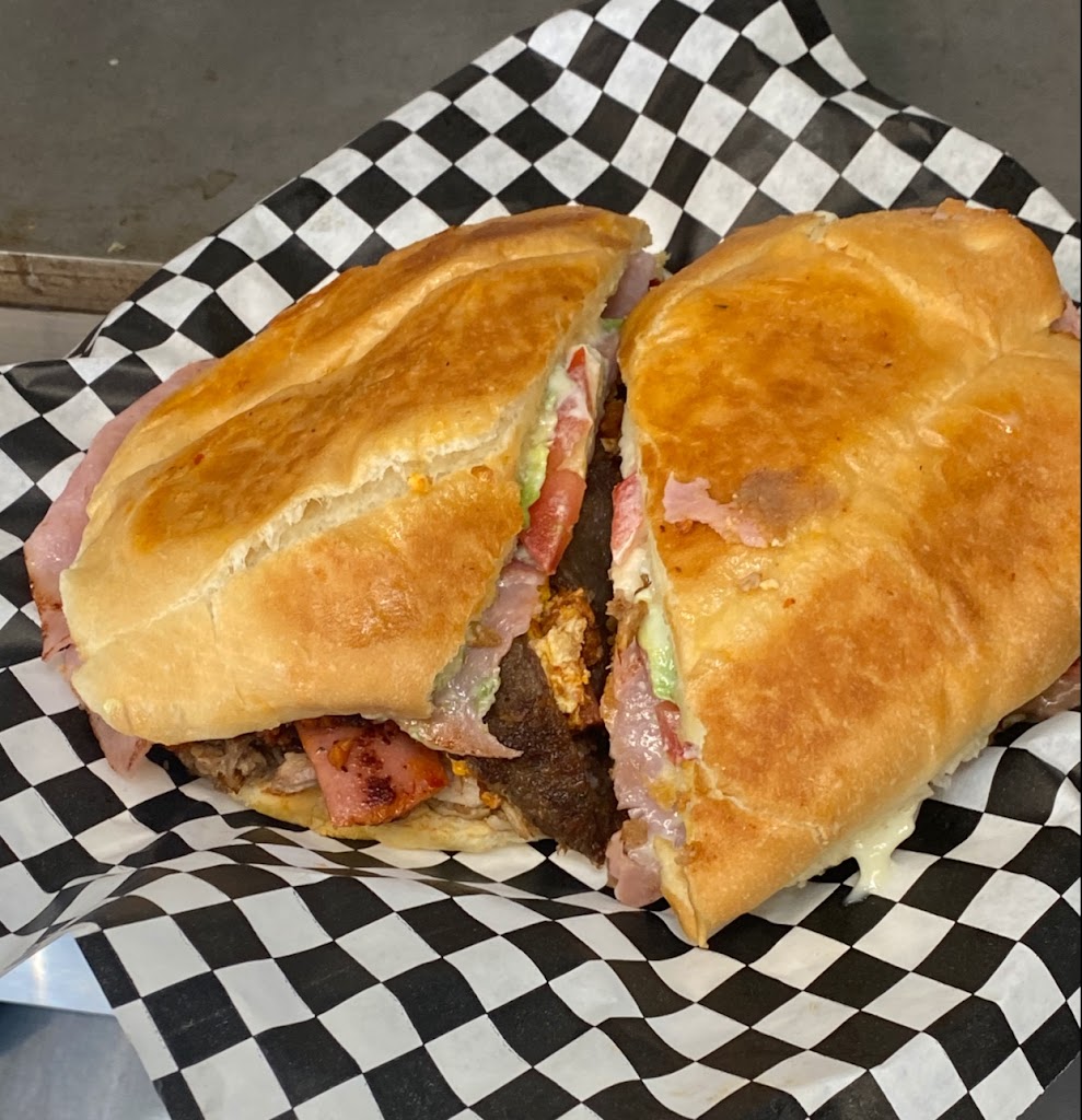 Antojitos El Catrin 80260