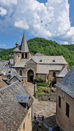 Église Saint-Fleuret d'Estaing du Restaurant Brasserie du château à Estaing - n°1