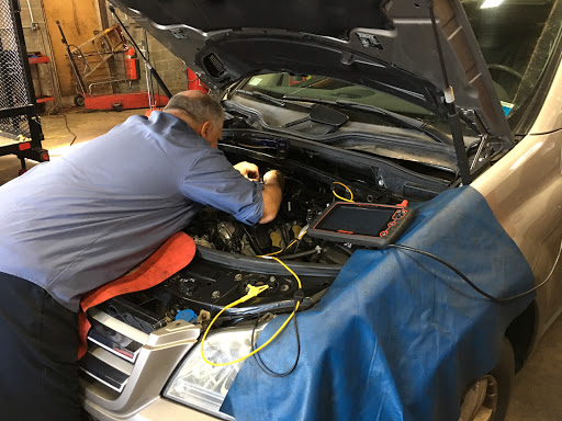 Auto Repair Shop «TLC Auto & Truck Center», reviews and photos, 230 NY-109, Farmingdale, NY 11735, USA