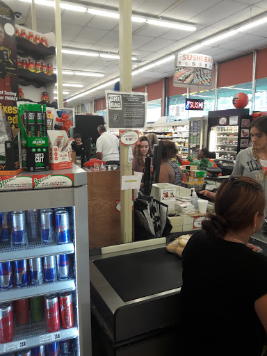 Grocery Store «Devon Market», reviews and photos, 1440 W Devon Ave, Chicago, IL 60660, USA