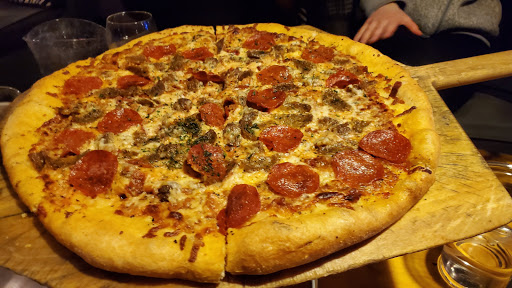 Pizza Restaurant «Outback Pizza Killington», reviews and photos, 2841 Killington Rd, Killington, VT 05751, USA