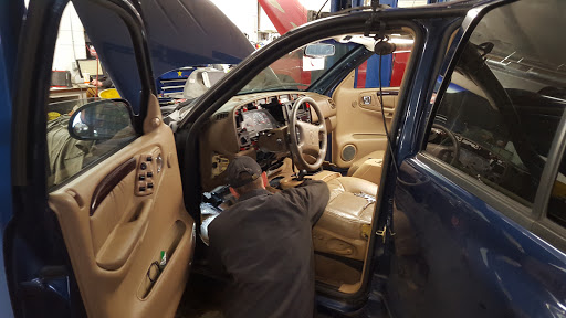 Auto Repair Shop «Accurate Auto of Hillsboro», reviews and photos, 2759 SE Tualatin Valley Hwy, Hillsboro, OR 97123, USA