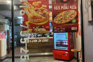 Pizza Hut Delivery Kuala Lipis image