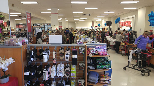 Department Store «T.J. Maxx», reviews and photos, 34 E Ridgewood Ave, Paramus, NJ 07652, USA