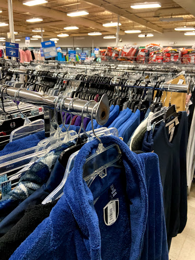 Clothing Store «Rugged Wearhouse», reviews and photos, 6096 Rose Hill Dr, Alexandria, VA 22310, USA