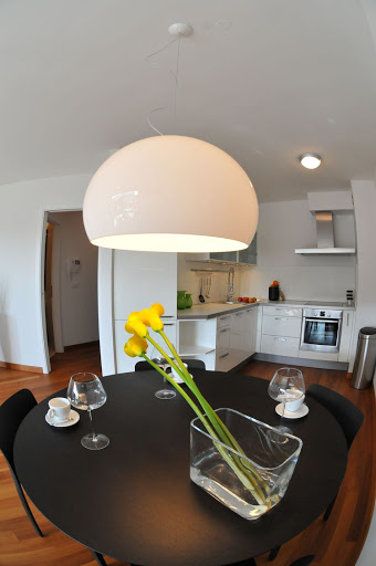 1 OAK Remodeling image