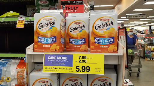 Grocery Store «Quality Food Center», reviews and photos, 1009 Monroe Ave, Enumclaw, WA 98022, USA