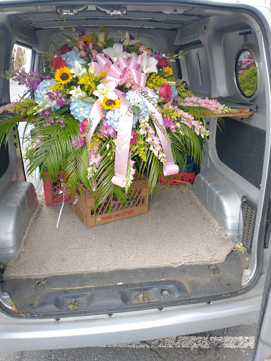 Florist «Tappan Zee Florist», reviews and photos, 176 Main St, Nyack, NY 10960, USA