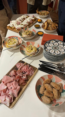 Wallace Bar : Cocktails, Vins, Tapas, Brunch à Orange
