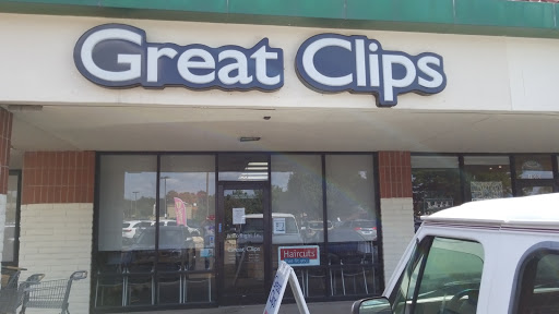 Hair Salon «Great Clips», reviews and photos, 2240 N Rock Rd Ste 105, Wichita, KS 67226, USA