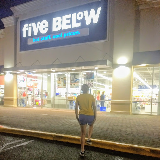 Shopping Mall «Seaview Square Shopping Center», reviews and photos, 1000 NJ-66, Ocean Township, NJ 07712, USA