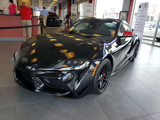 Toyota Dealer «Sloane Toyota of Glenside», reviews and photos, 503 N Easton Rd, Glenside, PA 19038, USA