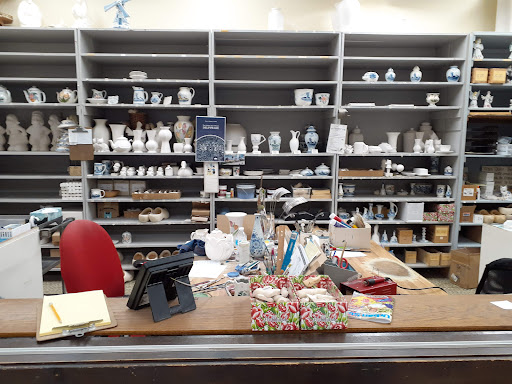 Pottery Store «De Klomp Wooden Shoe & Delftware Factory», reviews and photos, 12755 Quincy St, Holland, MI 49424, USA