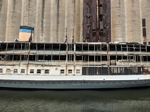 Park «Mutual Riverfront Park», reviews and photos, 41 Hamburg St, Buffalo, NY 14204, USA