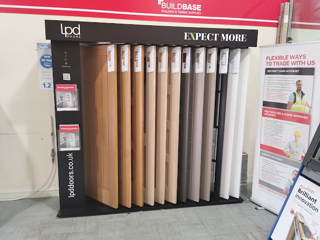 Comments and reviews of Huws Gray Buildbase Coventry Holbrooks