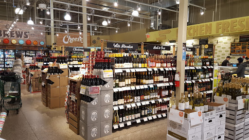 Grocery Store «Whole Foods Market», reviews and photos, 4100 University Ave, West Des Moines, IA 50266, USA