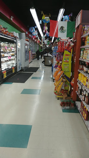 Produce Market «El Ranchito», reviews and photos, 561 E Cass St, Joliet, IL 60432, USA