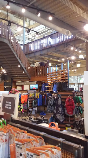 Clothing Store «L.L. Bean», reviews and photos, 1000 Ross Park Mall Dr, Pittsburgh, PA 15237, USA