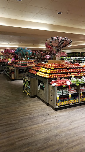 Grocery Store «Safeway», reviews and photos, 2090 Harbison Dr, Vacaville, CA 95687, USA