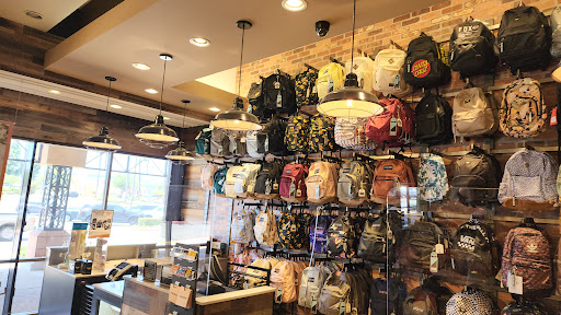Clothing Store «Tillys», reviews and photos, 27150 Alicia Pkwy, Laguna Niguel, CA 92677, USA